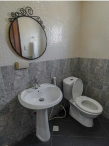 Couple Deluxe Room - Image 3