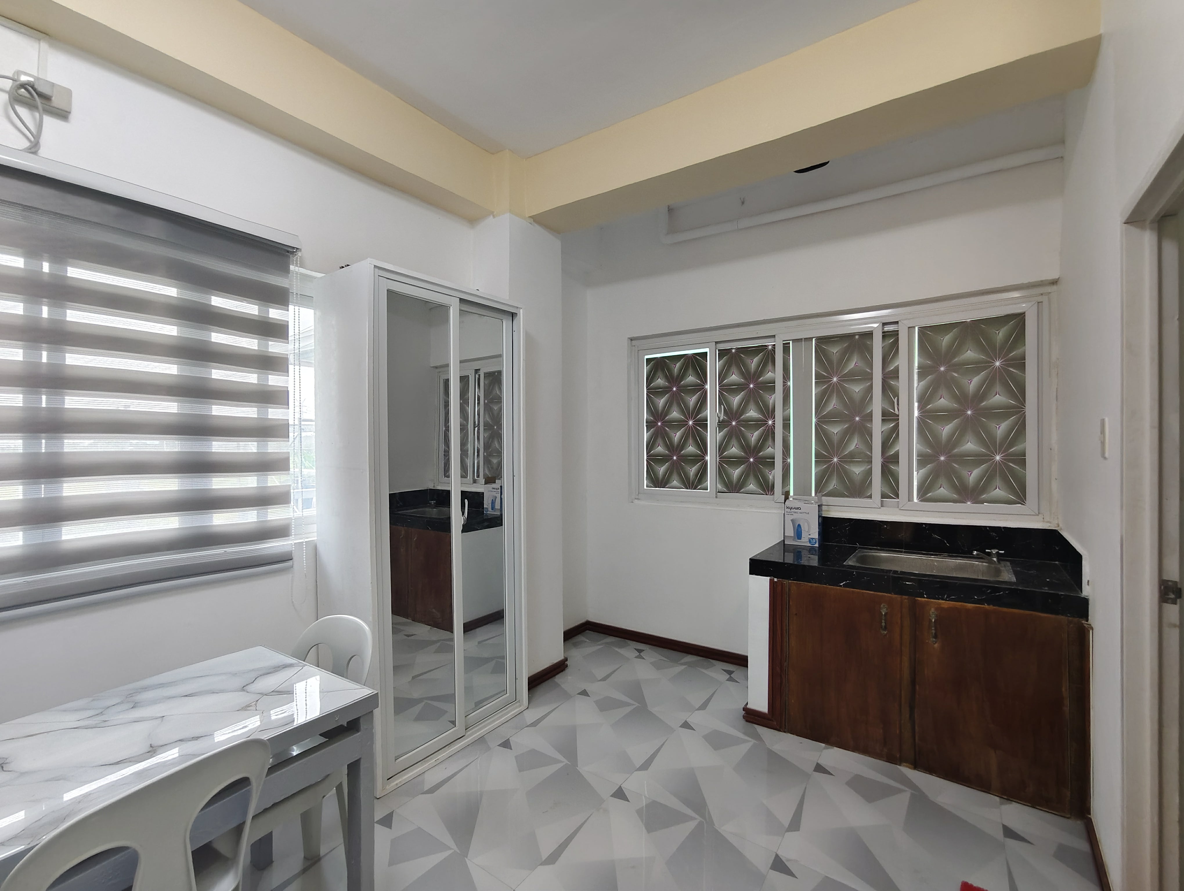 Transient Room 1 - Image 3