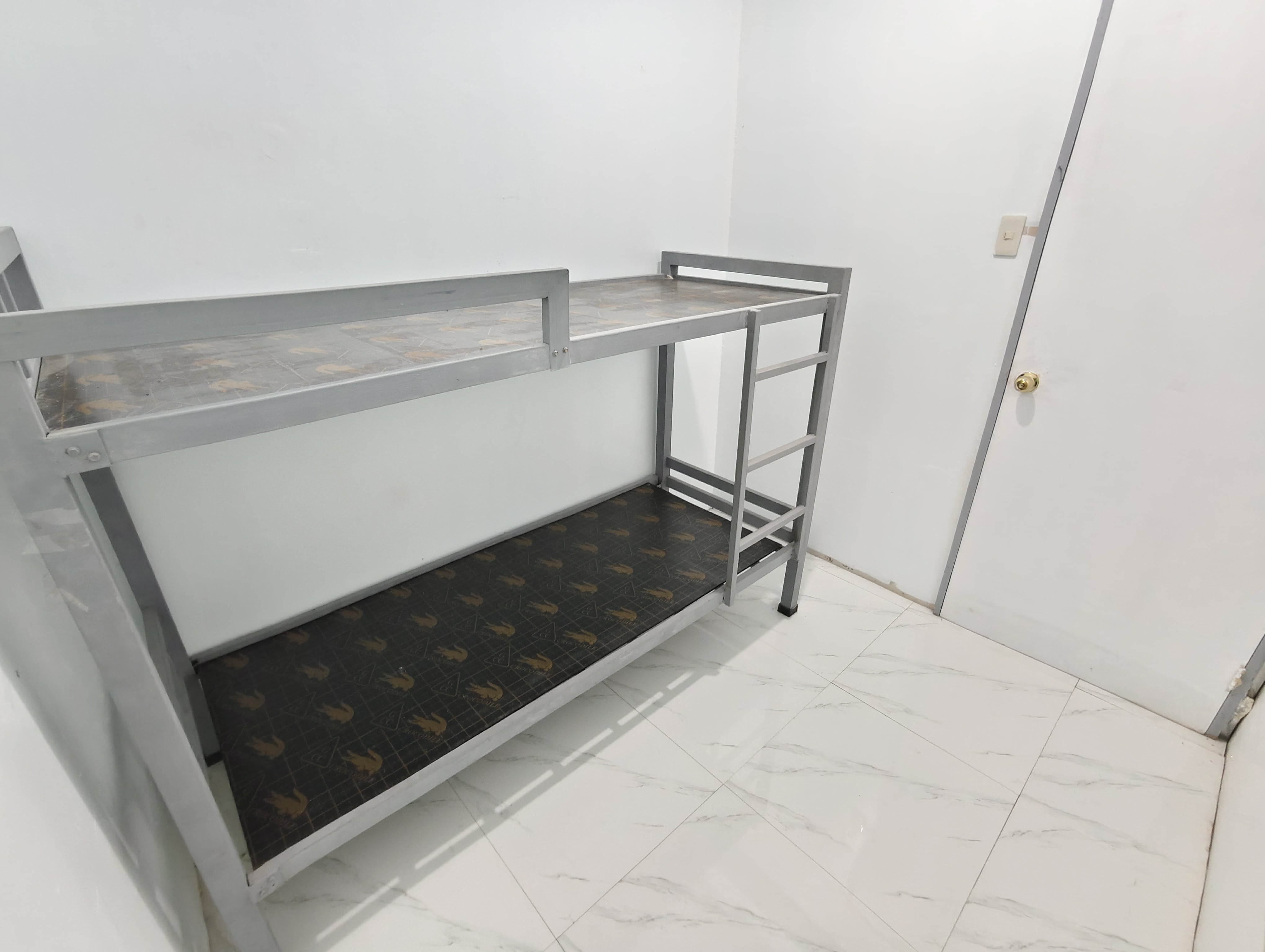 Transient Room 2 - Image 3